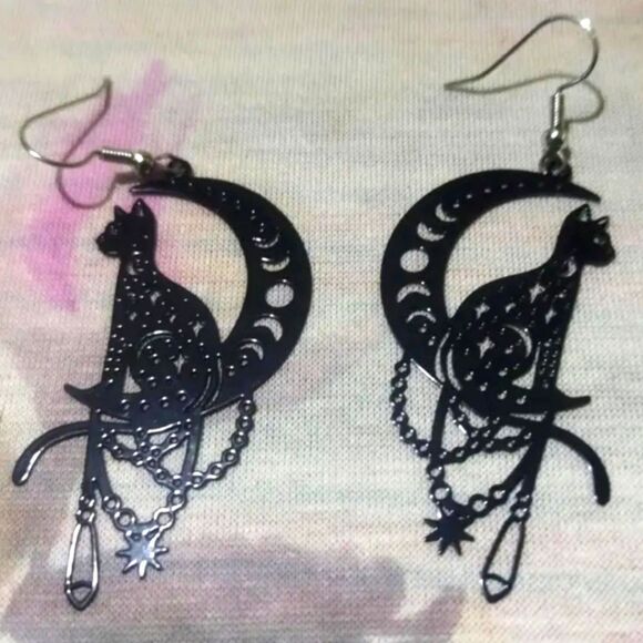 Hand crafted halloween dangle earrings - Picture 7 of 15